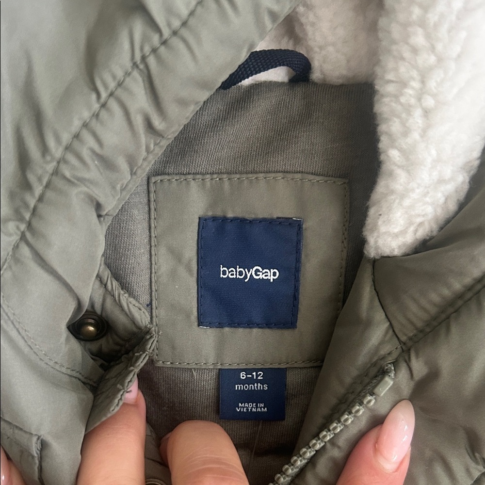NWT GAP Khaki Green Hooded Jacket with Button Accents 6-12 Months - Picture 5 of 8